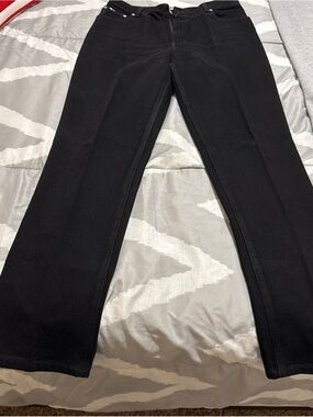 Black Women’s Straight-Leg Jeans Tommy Hilfiger